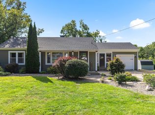 2019 Hawthorn Rd, Marengo, IL 60152