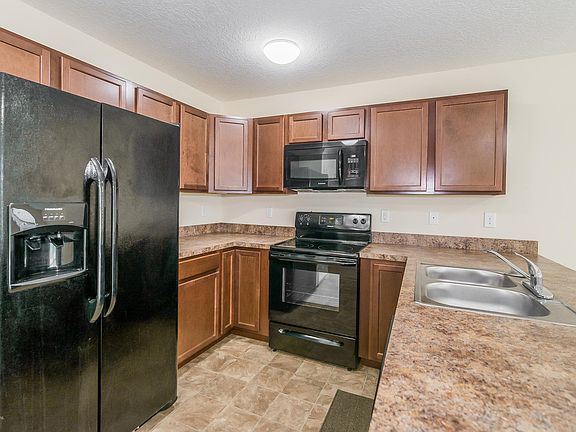 2nd image of 1324 Ferris St