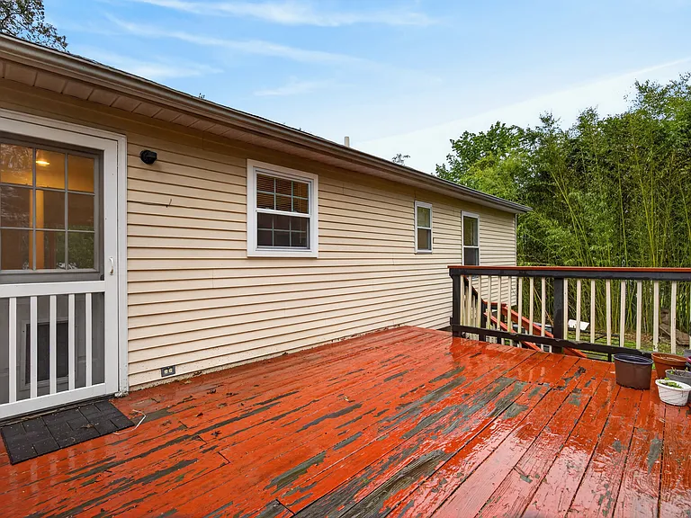 322 Howard Ave — Photo 29