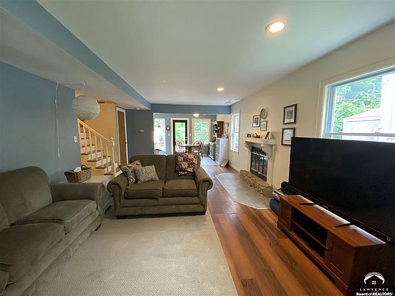 4th image of 329 Northwood Ln