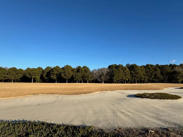 138 Golden Bear Cir, Cape Charles, VA 23310