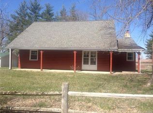 16734 Oak Bridge Rd, Brighton, IL 62012