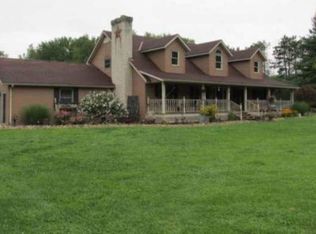 3451 Sharon Dr SE, New Philadelphia, OH 44663