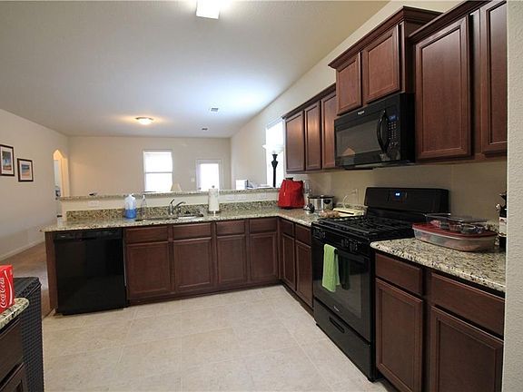 4th image of 9430 Plum Ct