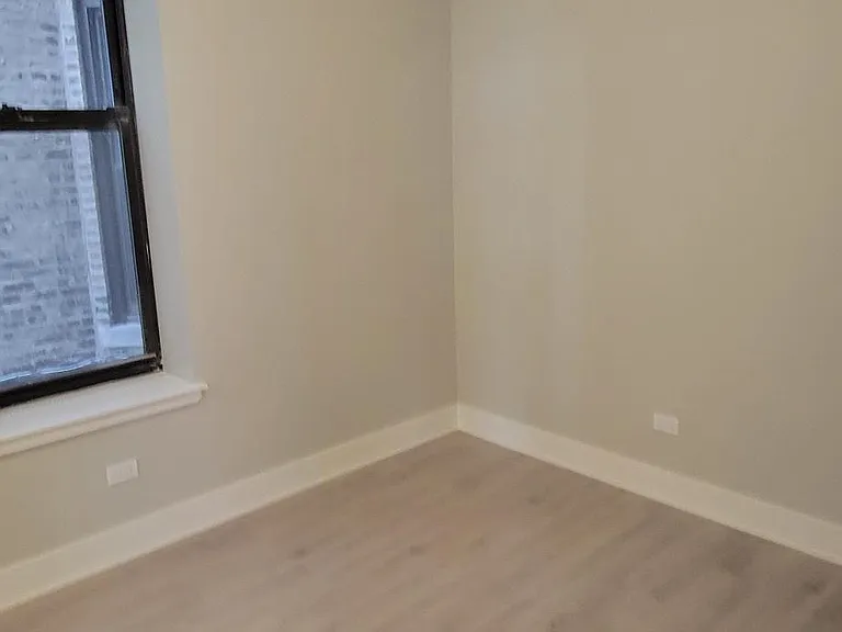 3611 N Greenview Ave #1 — Photo 24