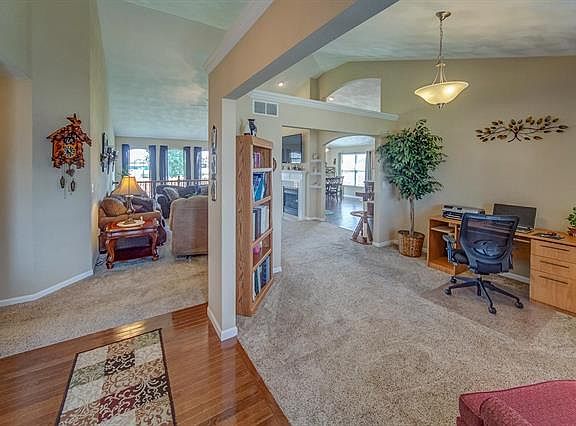 5th image of 1002 Wyandot Ct