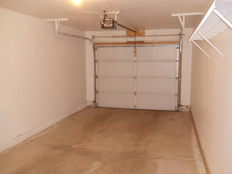 8666 S Chicago Rd #16 — Photo 2