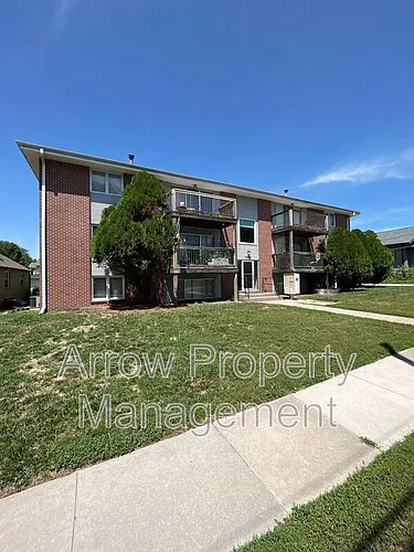 3831 S 46th St Photo 1