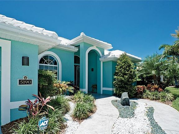 3rd image of 5190 Far Oak Cir