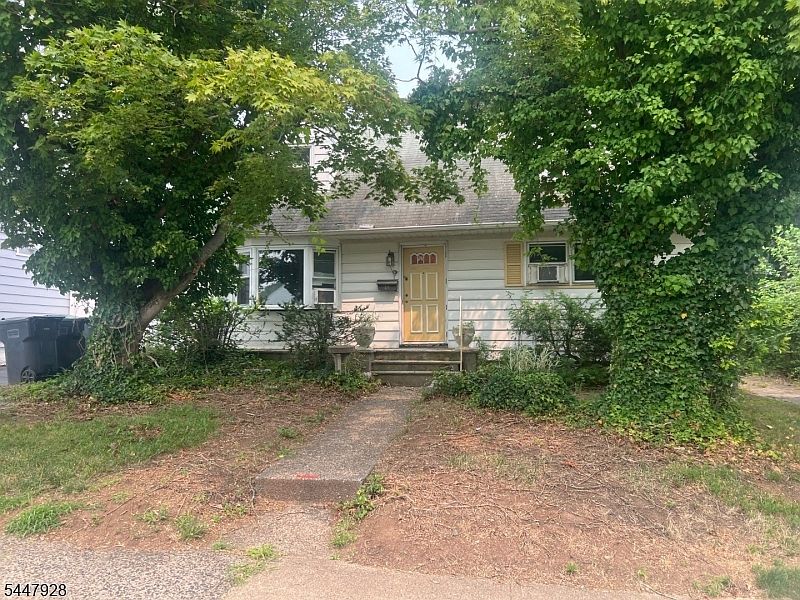 1st image of 18 Shelley Ct