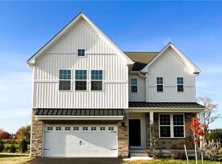 2188 Gregory Dr, Lower Macungie Township, PA