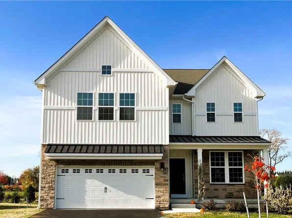 2188 Gregory Dr, Lower Macungie Township, PA 18062