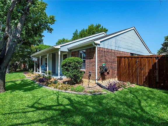 2nd image of 403 Creekmeadow Ln