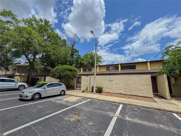 2508 SW 35th Pl #B9, Gainesville, FL 32608