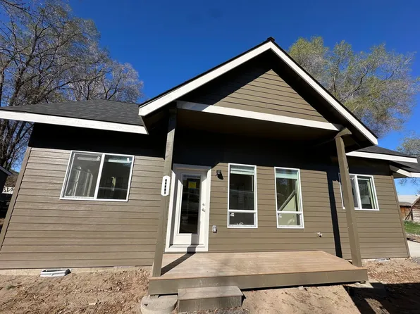 2141 SE Melrose Dr, Prineville, OR 97754