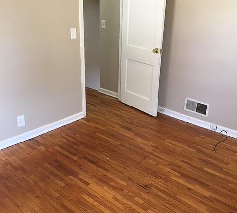 5th image of 6132 Pinkney St