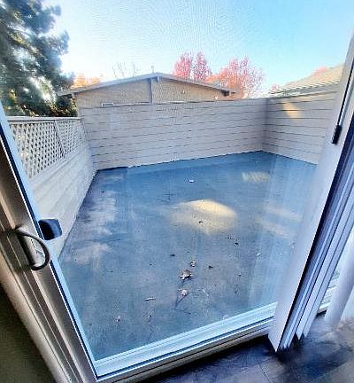 4th image of 639 Howland Dr APT 4