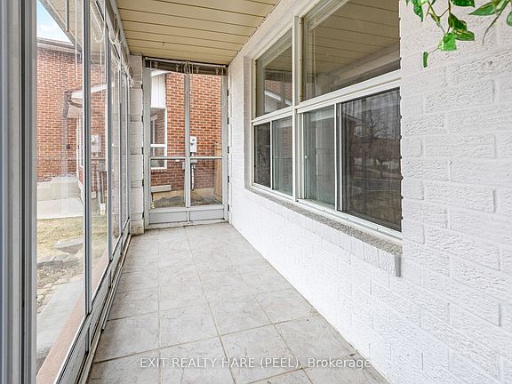 5th image of 6 Ruth Ave