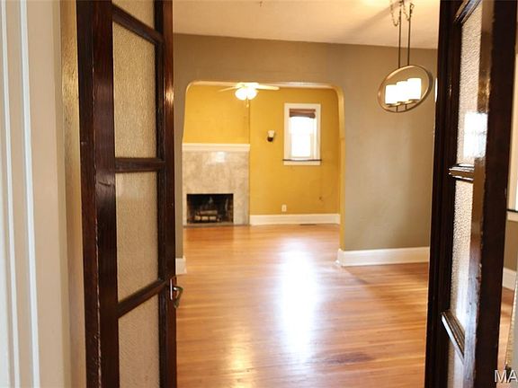4th image of 6406 Woodbine Ct