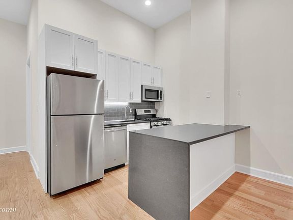 2nd image of 1919 24th Ave APT L119
