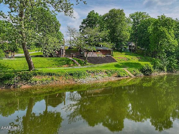 5th image of 386 Burkett Bridge Rd