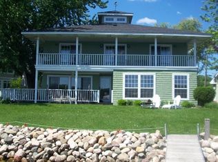 6 Elm Pl, La Porte, IN 46350