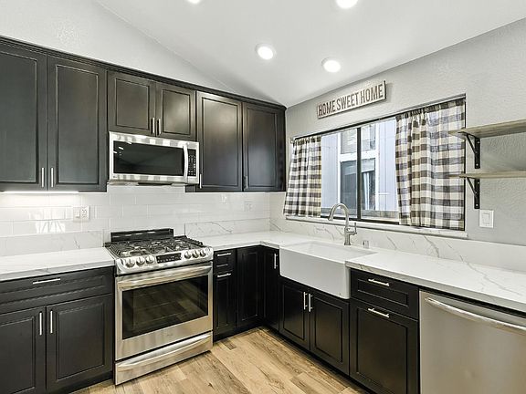 5th image of 7417 Mitchell Drive