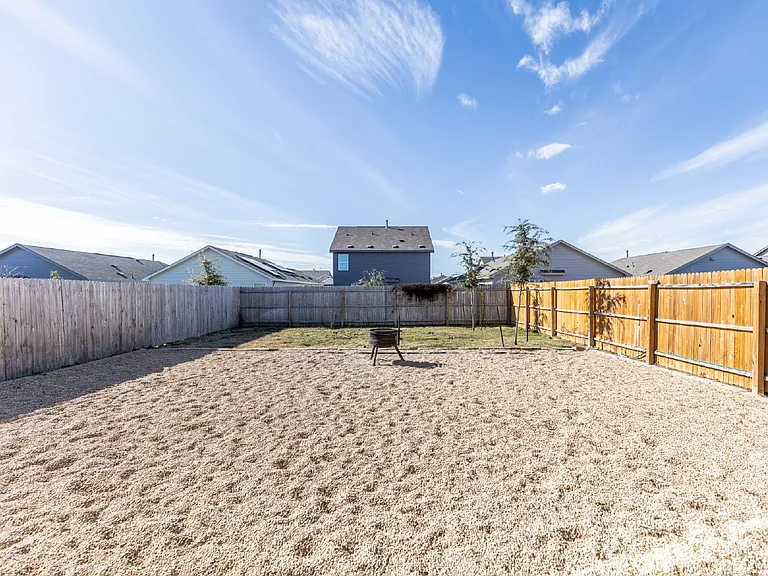 4310 Fluvial Cir — Photo 33
