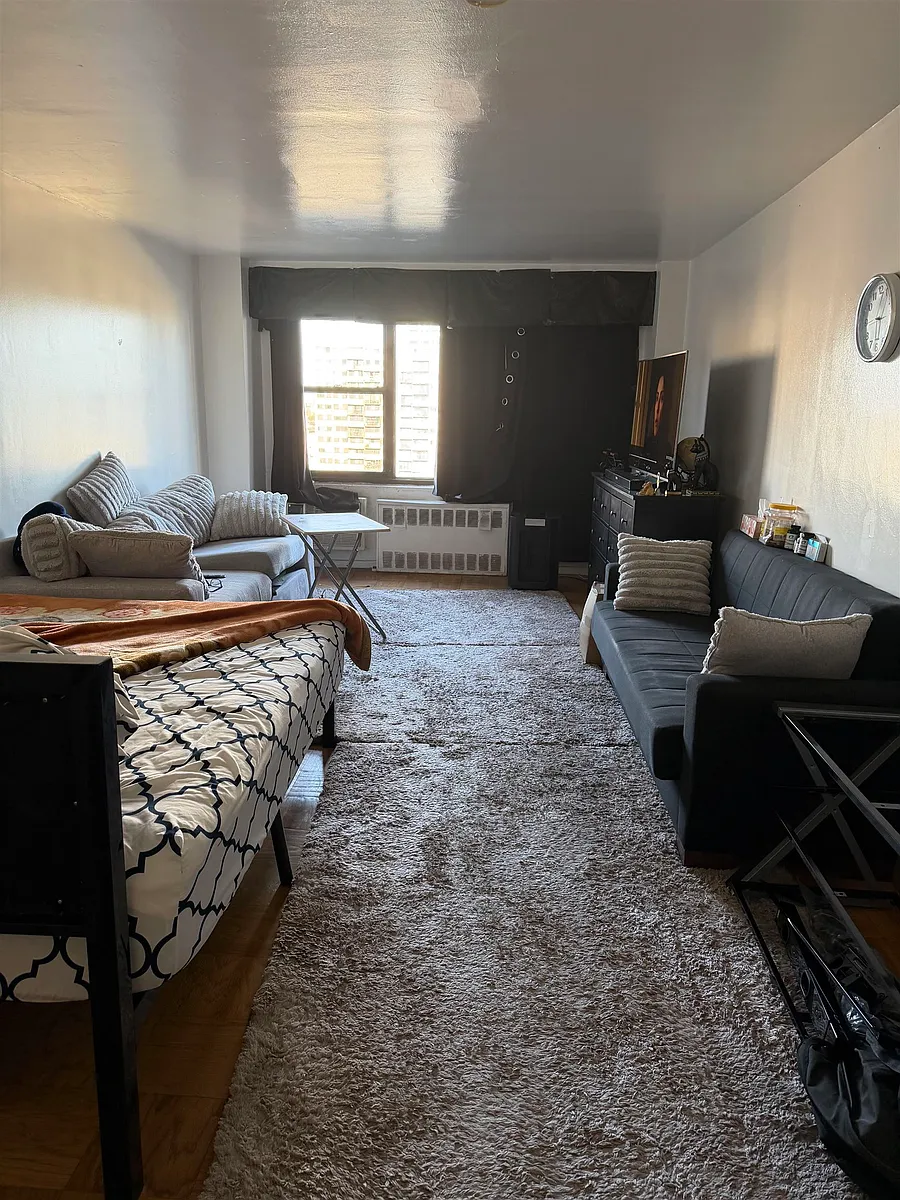 Building Photo - 10 Huron Ave #14B