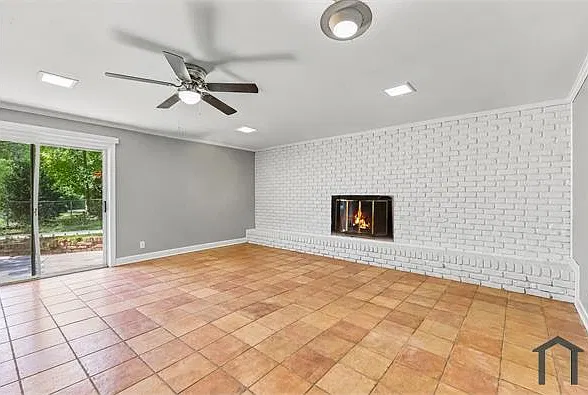 4 bed, 1886 sqft, $2,495 — Photo 2