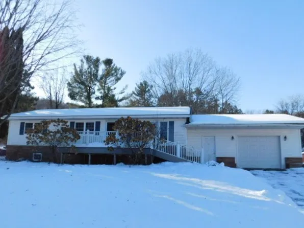 215 2nd Avenue E, Knapp, WI 54749