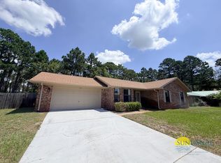 1055 Quail Hollow Dr, Mary Esther, FL 32569