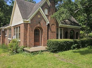 914 W Commerce St, Aberdeen, MS 39730