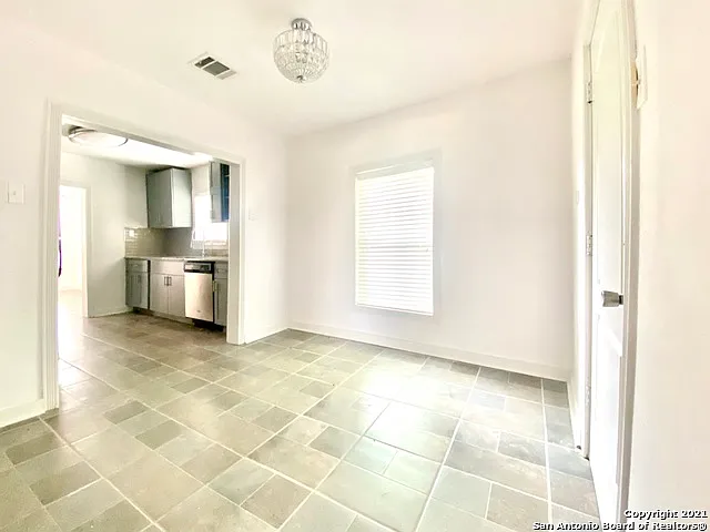 3237 Colima St — Photo 14