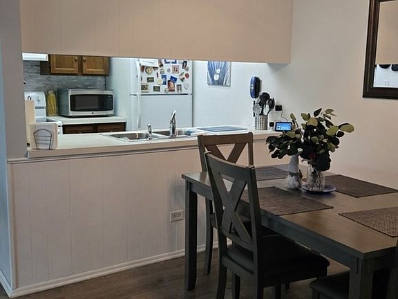 5th image of 14015 James Dr APT 523