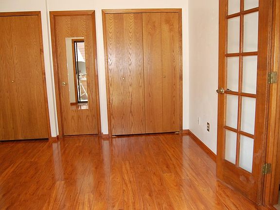 Bedroom/Office Main Floor