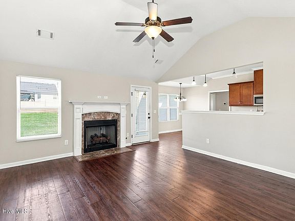 3rd image of 2712 Ardwick Drive