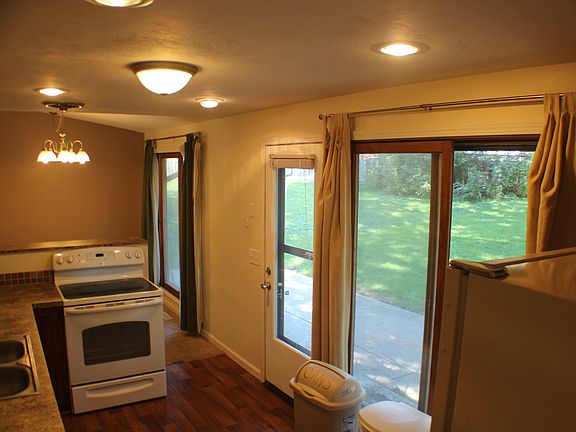 5th image of 1200 W Avon Ln