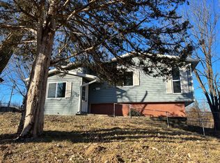 8405 W Trails West Dr, Columbia, MO 65202