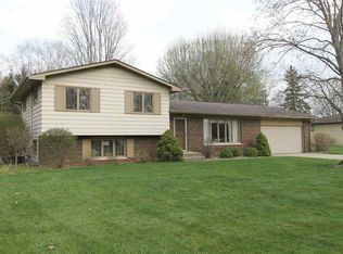 504 Waneta Dr, Goshen, IN 46526