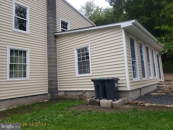 2nd image of 132 Pottsville St