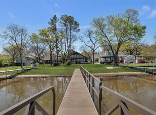 2460 Indian Cove Cir, Fort Worth, TX 76108