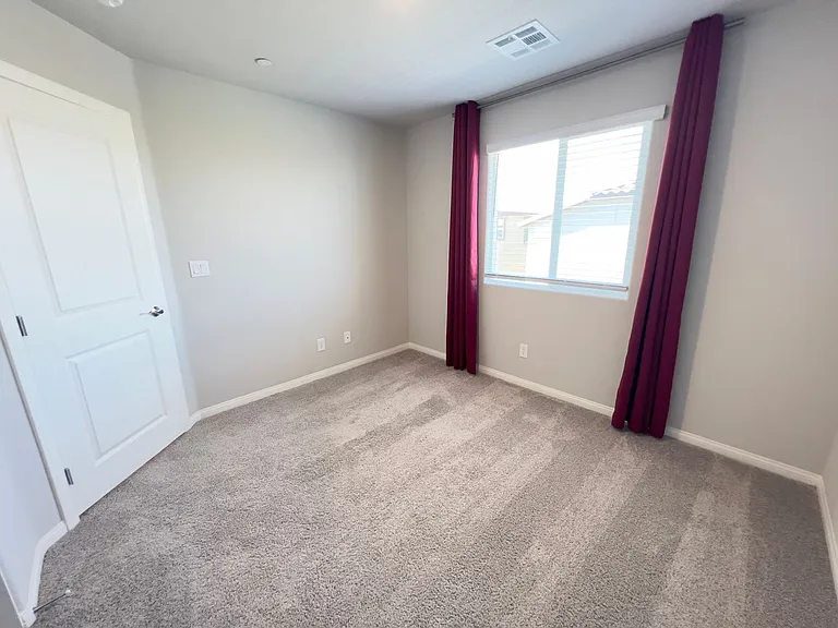 10946 Cambridge Lakes Ave — Photo 25