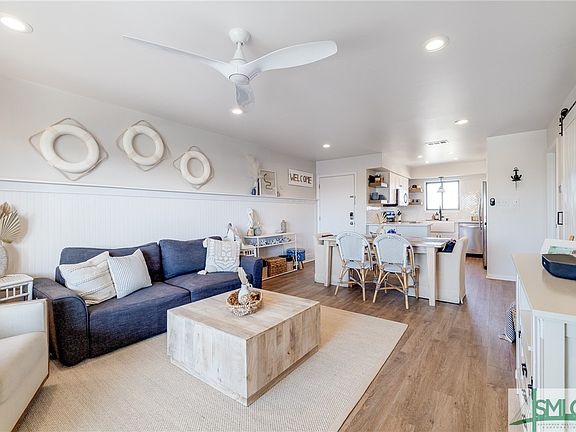 2nd image of 85 Van Horne Avenue #7C
