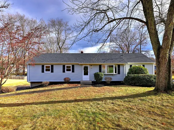16 Covington Drive, Milford, CT 06461