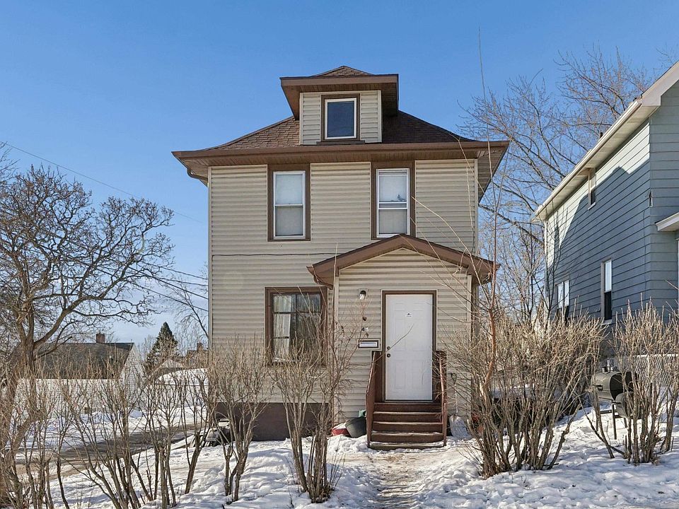 1st image of 419 N 13th Ave E
