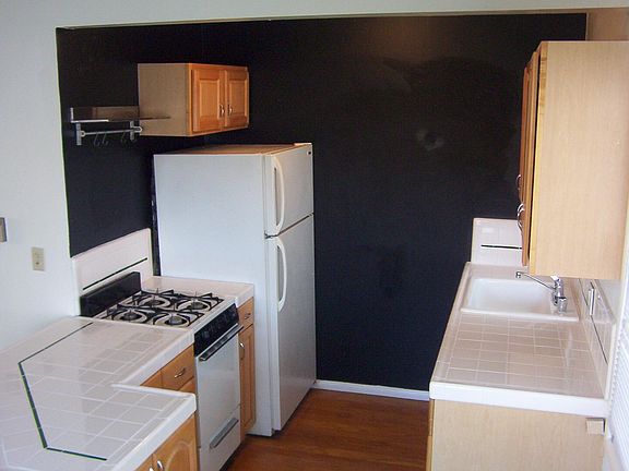 4th image of 70 Argonne Ave #C