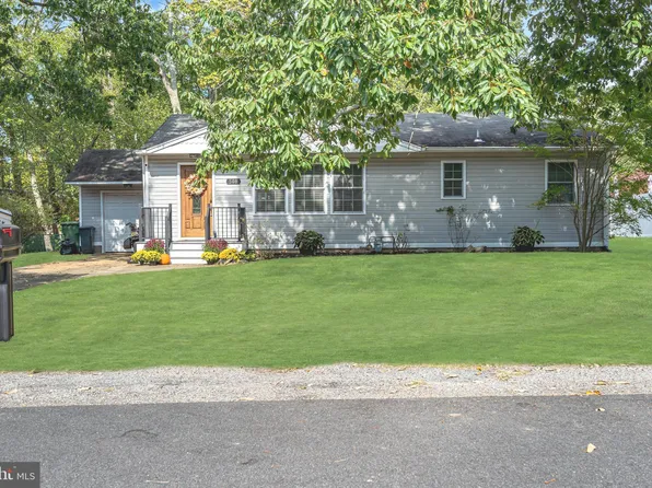 508 Monmouth Ave, Pine Beach, NJ 08741