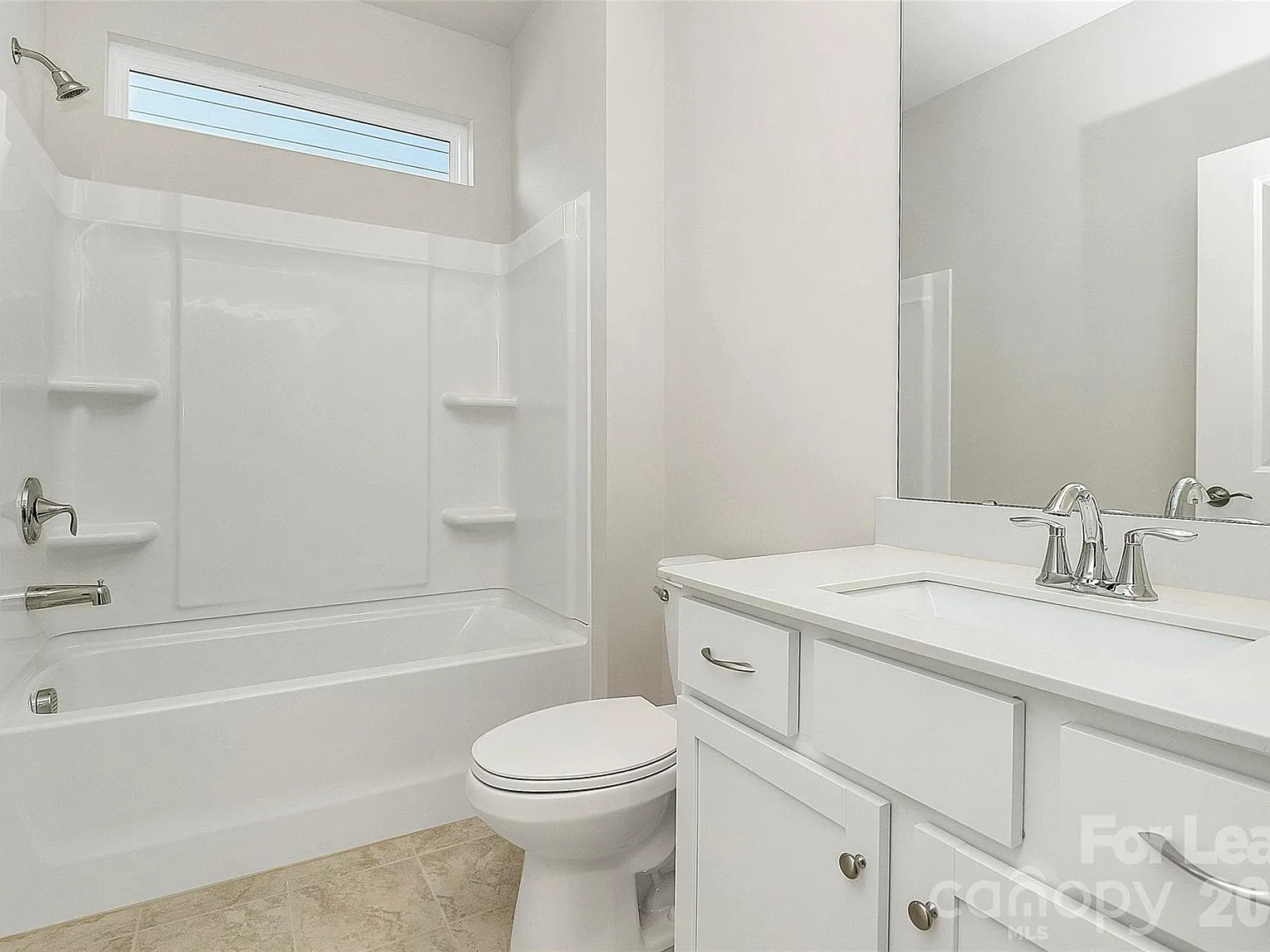 3 bed, 2.0 bath, 1592 sqft, $2,000 — Photo 3