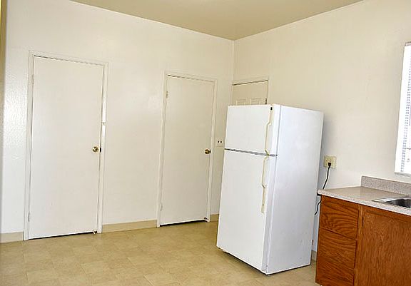 5th image of 625 Maine St APT 3